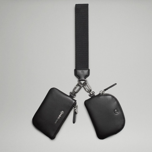 🍋LULULEMON Dual Pouch Wristlet Leather Alternative Black/Silver - Picture 4 of 10